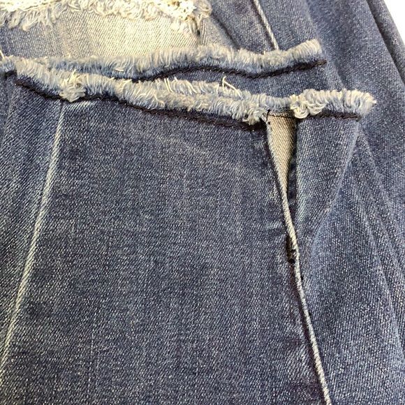 Distressed KanCan Skinny Jeans - Picture 5 of 7